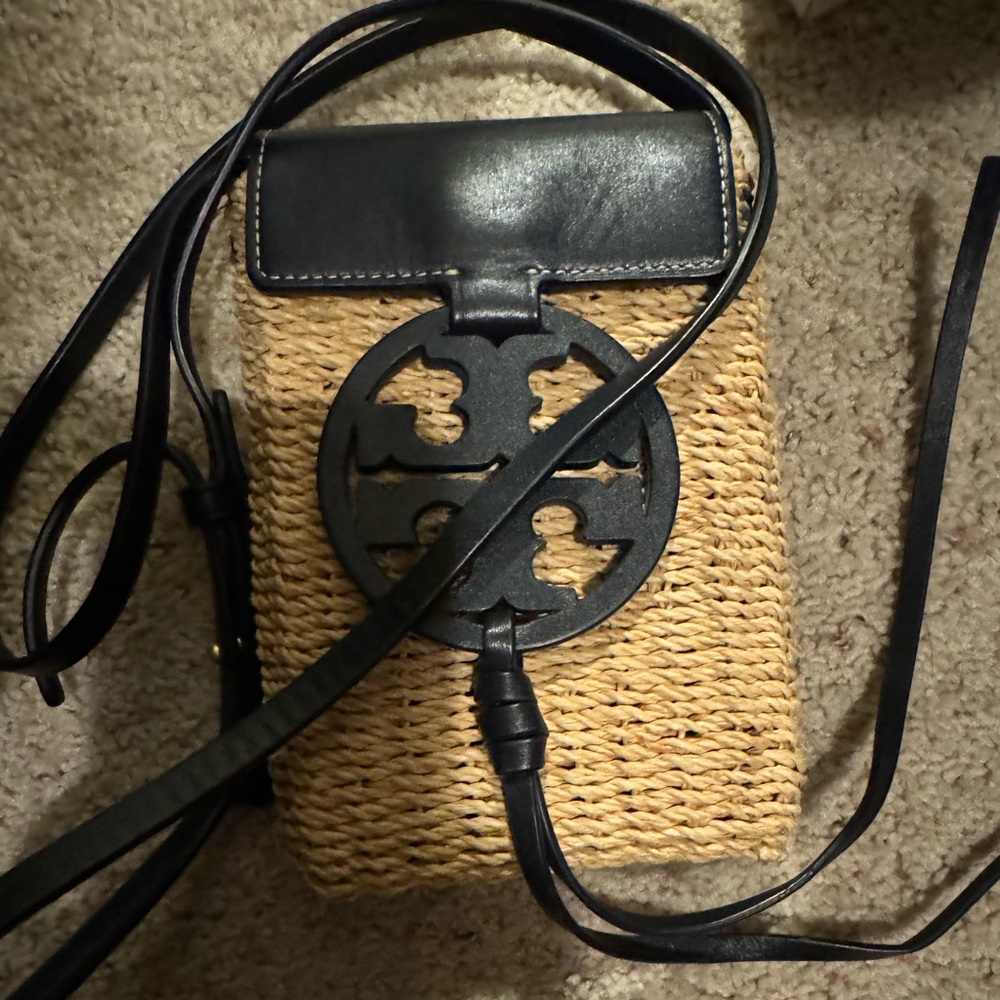 Small Tory Burch crossbody phone case bag.